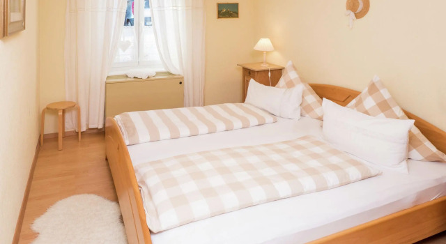 Apartment for 2 Adults & 2 Children near Ski Resort in Black Forest, Забронировать Апартаменты/квартира Дахсберг Markgräflerland