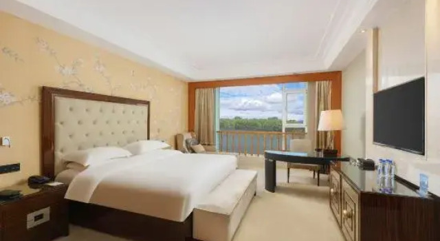 Люкс Executive Dandong Pearl-lsland Golf Club