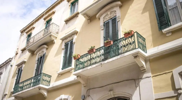 4 Balconi liberty apartments