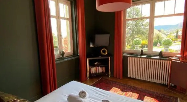 Supérieure double chambre avec balcon et Vue jardin LA VILLA Hôtel-Restaurant