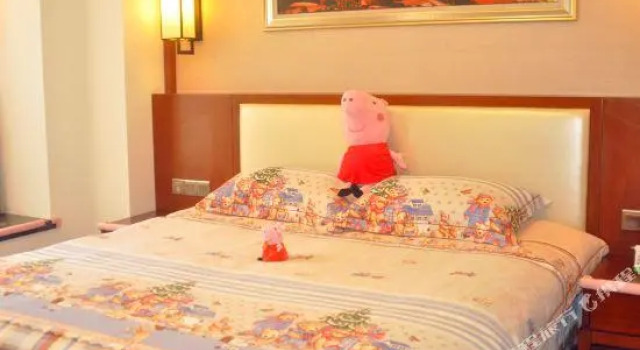Семейный люкс Rising Hot Spring Resort Kunming