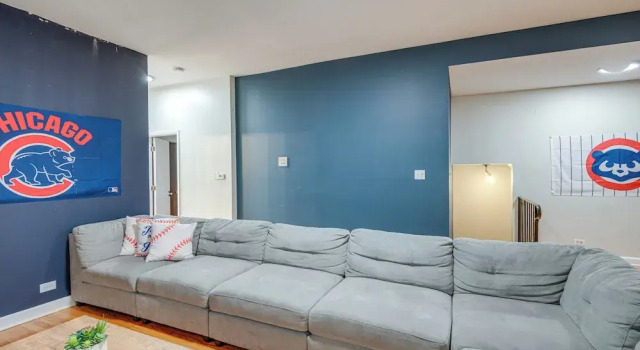 Pet-friendly W/pool Table: Walk to Wrigley Field