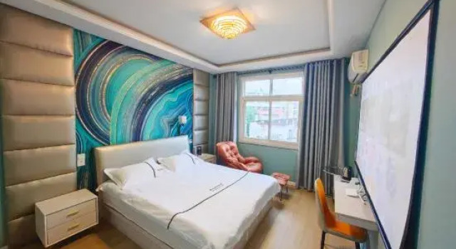 Domain Fashion Hotel (Xinyang Normal University Point)
