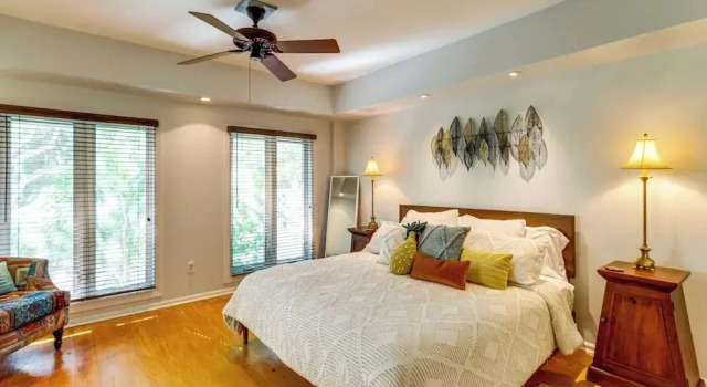 Walk to Wabasso Beach: Home w/ Hot Tub & Bikes, Prenota Casa vacanze Wabasso Beach Stati Uniti