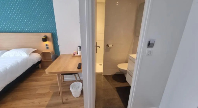 Трёхместный номер Standard Oskar Hotel