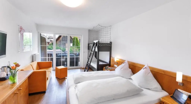 Семейный номер Standard с балконом Bodensee Hotel Storchen