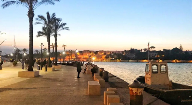 Appartamento Il Nido, Varaa Huoneisto Hotellit Brindisi pysäköinnillä, Pysäköinti