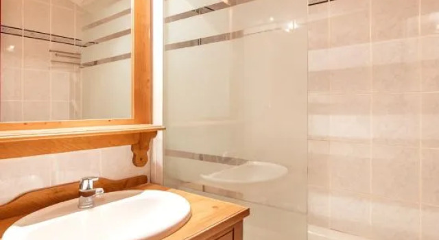 Апартаменты с 2 комнатами Vacancéole - Résidence Les Chalets de la Ramoure