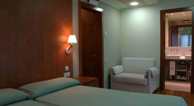 Двухместный семейный номер Standard Hotel Vall Fosca