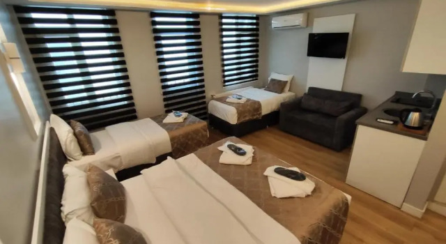 Standardní Čtyřlůžkový pokoj s balkonem Luce Suite Hotel