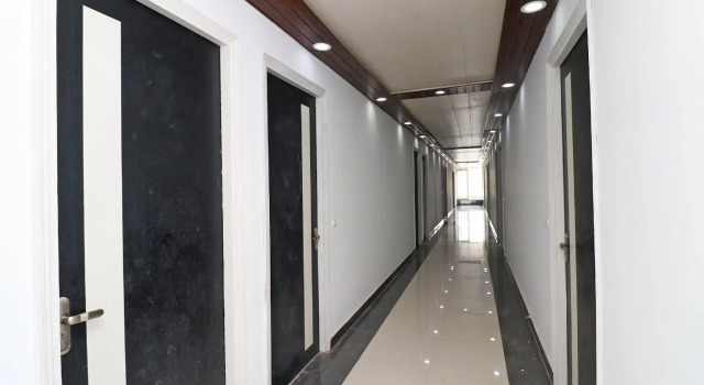 Capital O 36090 Hotel Sathyarth, Rezervovat Hotel Haldwāni Uttarakhand