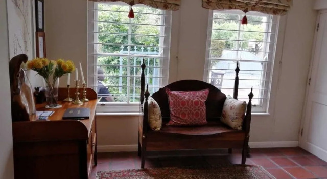 The Oval Bed and Breakfast