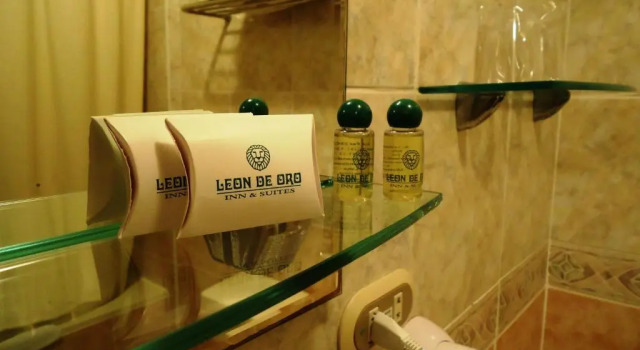 Номер Standard Leon De Oro Inn & Suites