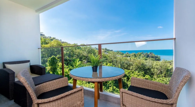 Апартаменты c 1 комнатой с балконом Luxury Ocean View 1Bedroom Apartment