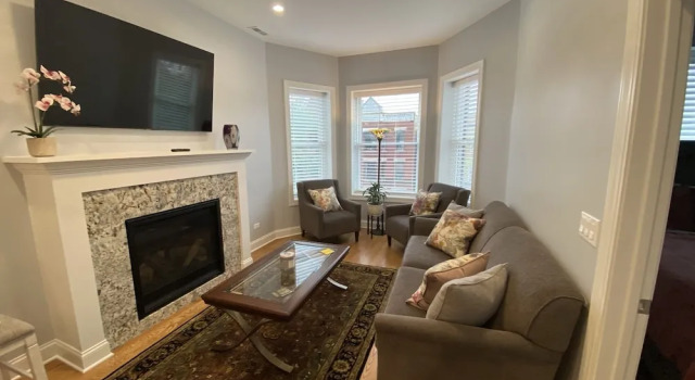Апартаменты Wrigleyville Inn