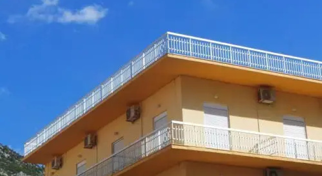 Hotel Andreou, Rezervovat Hotel Loutraki 