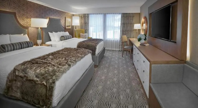 Четырёхместный номер Standard Sun Peaks Grand Hotel & Conference Centre