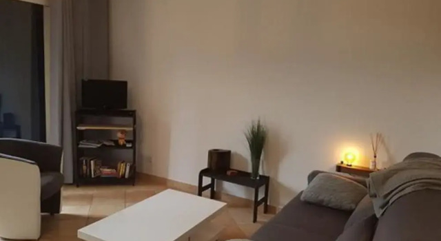 Loft dans cadre de verdure, Rezerwuj Hotel Ceyreste Carros
