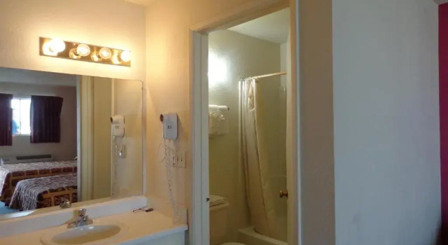 Номер Standard Americas Best Value Inn North Black Canyon Hwy