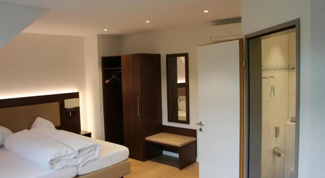 Двухместный номер Standard с видом на сад Seehotel Delphin