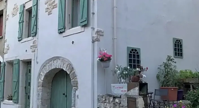Chambre d'Hôtes Le Laurier Blanc, Book Hotel Portel-des-Corbières Corbières