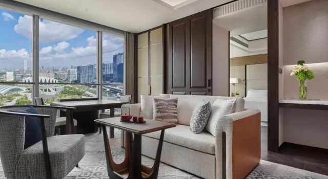 Двухместный люкс Deluxe с видом на реку Shangri-La Qiantan, Shanghai