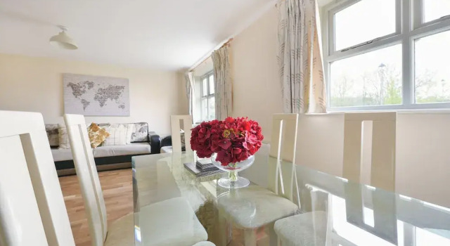 Haldane Lodge 2-Bedroom Flat
