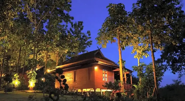 Номер Standard с видом на закат Nan Seasons Boutique Resort