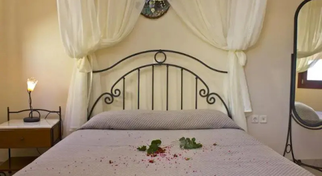 Трёхместный номер Standard Epavlis Hotel & Spa