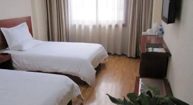Green Tree Inn Xian Li Jia Village Express, Boek Hotel Hotels in Shaanxi met parkeren, Parkeren