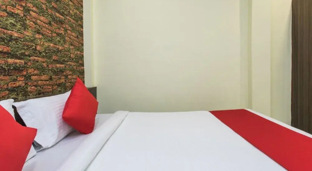 Oyo 15618 Hotel Stay Inn