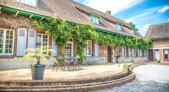 Le Bloemstraete, Varaa Hotelli Renescure Picardy