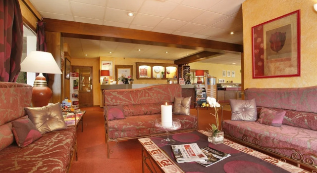 Kyriad Hotel Blois Sud Hotel, Reserva ahora Hotel Saint-Gervais-la-Foret Loir y Cher