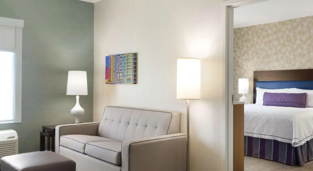 Двухместный люкс c 1 комнатой Home2 Suites by Hilton Milton Ontario