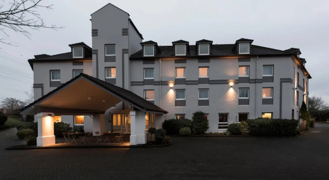 ibis Styles Cologne Airport, Забронировать Отель Отели Тросдорф 3 звезды, 3*