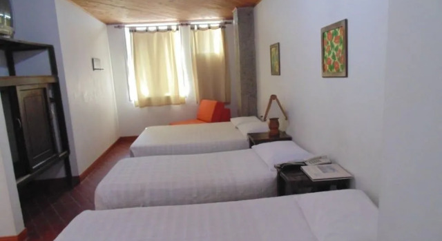 Hostal Veraneras, Rezervovat Hotel Montenegro 