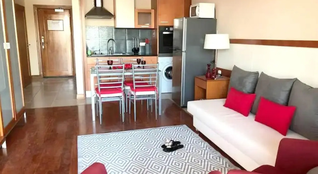 Apartment With one Bedroom in Estômbar, With Wonderful sea View, Private Pool, Enclosed Garden - 2 km From the Beach, Réserver Appartement Mexilhoeira da Carregação Faro