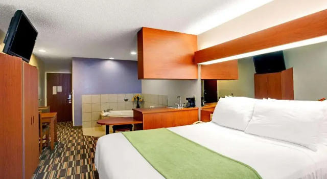 Номер Standard Microtel Inn & Suites by Wyndham Cherokee