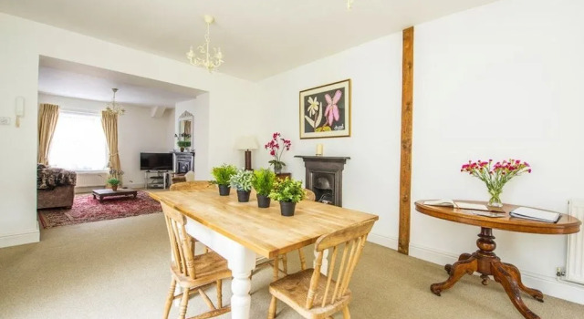 The Apartment Sherborne