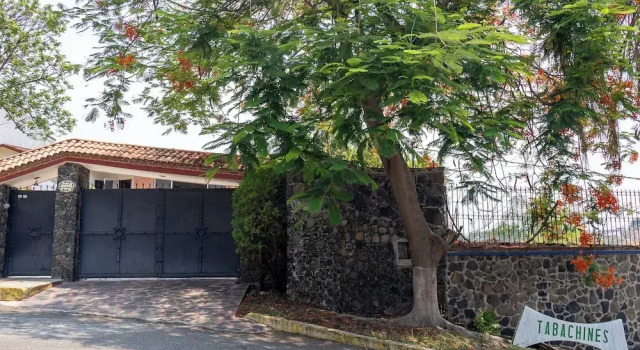Spacious Cuernavaca House Pool Grill, Rezervasyon Villa Tres de Mayo kır evleri, Küçük Ev