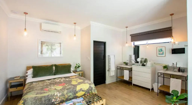 Люкс Twice Central Guest House