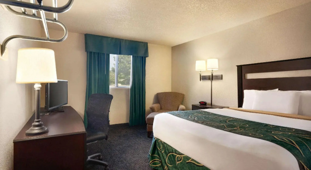 Двухместный номер Standard Travelodge by Wyndham Jefferson City