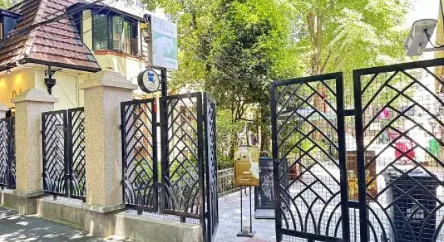 Lian‘s Cozy Garden Cottage (Beside Shaanxi South Rd. Subway Station), Varaa Lomakoti Shanghai Shanghai