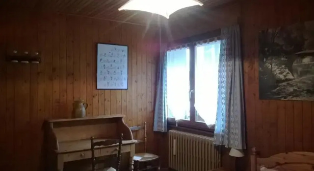 Chambre d'hôte l'Etringa, Prenota Hotel Hotel a Alvernia con parcheggio, Parcheggio
