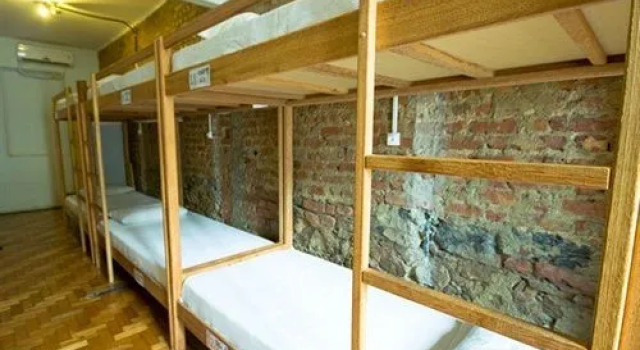 Lapa Hostel, Забронировать Хостел Отели Рио-де-Жанейро с парковкой, рядом с Арка Лаппа, Парковка