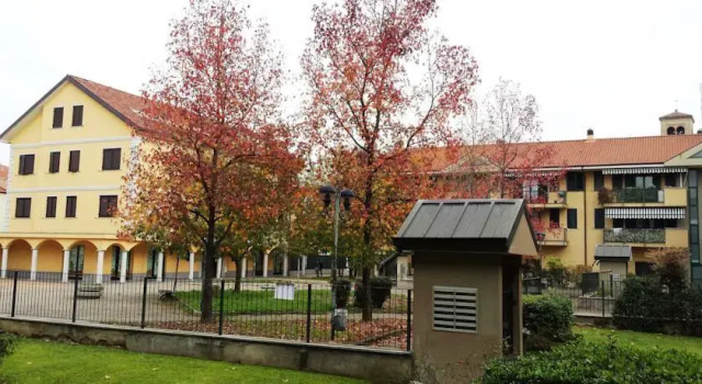 ApartHotel L'Olmo, Book Lejlighedshotel Cornaredo Lombardiet