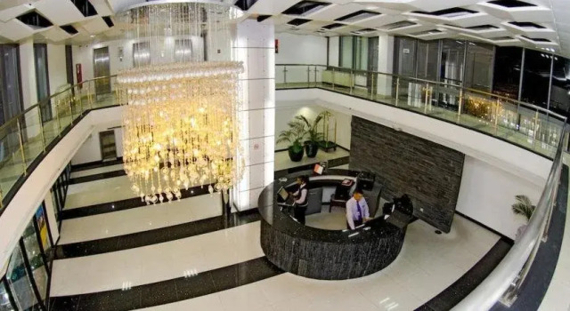 Radisson Hotel Paramaribo, Prenota Hotel Hotel 3 stelle a Meerzorg, 3*