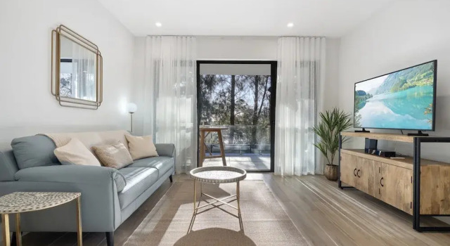 Stylish 1-bed Apartment With Rooftop Access, Book Apartment Perth CBD Perth