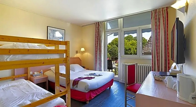 Четырёхместный семейный номер Standard The Originals City Hotel de l Ange Guebwiller