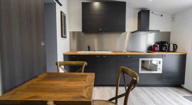 Апартаменты Deluxe с видом на внутренний двор La Dimière - Le Postel - Appartements de standing en hyper-centre